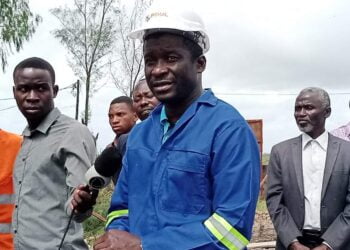 Sobre as constantes ausências de Manuel de Araújo: Frelimo promete levar o assunto ao GPCC