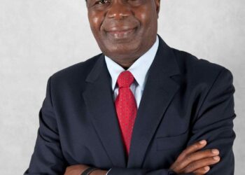 Marcolino Moco reage e classifica de “interessante e de grande alcance político a destituição de João Lourenço”