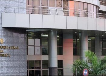 Quatro cidadãos nacionais e estrangeiros acusados pela PGR de facilitar documentos falsos, associação criminosa, corrupção e lavagem de dinheiro