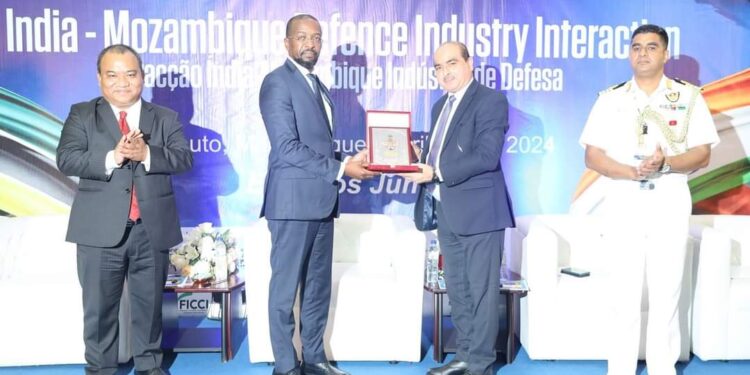 Moçambique e India interagem sobre a indústria de defesa e segurança