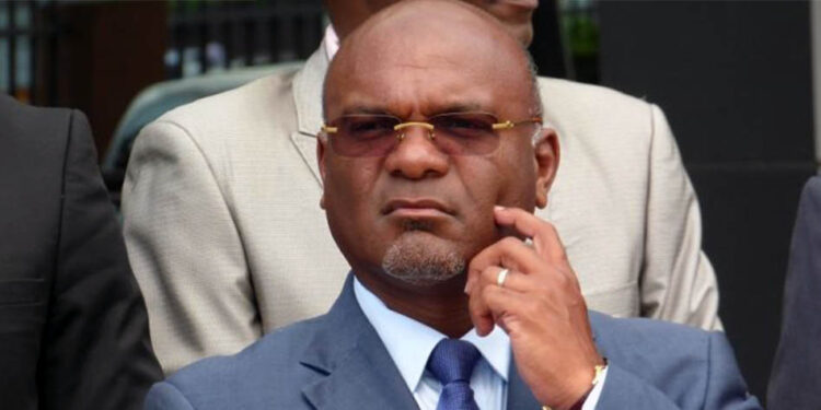 Os equívocos do Ministro Carlos Mesquita