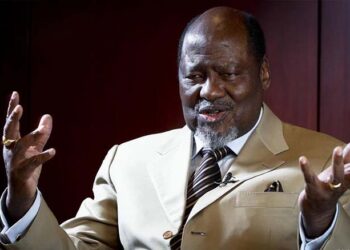 Chissano pede investigação a incidente na cobertura de protesto em Maputo