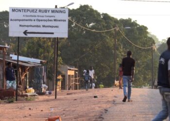 Recém-formados do curso de operação de máquinas pesadas financiado pela MRM iniciam funções nas operações da Gemfields