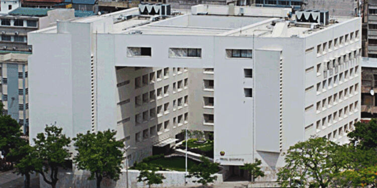 Tribunal administrativo quer autonomia financeira