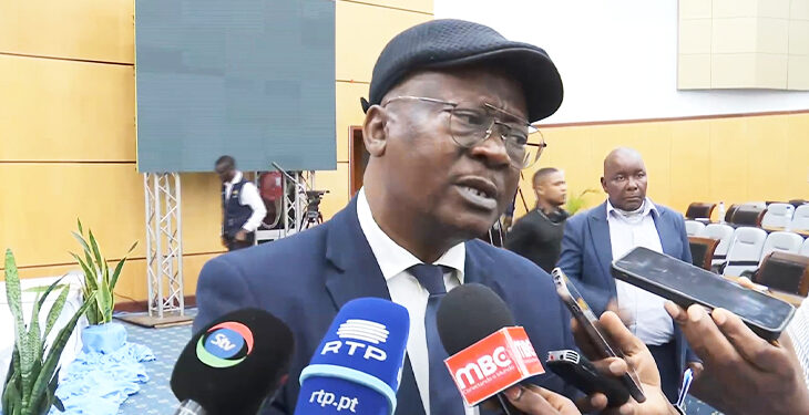 “Há uma mão estranha na Comissão, que movimenta a Comissão Nacional de Eleições”, denuncia vice-presidente da CNE