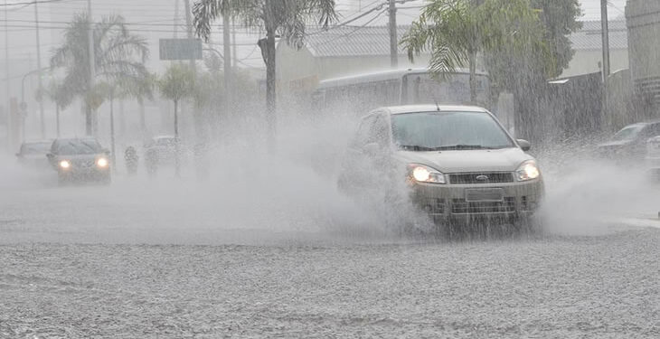 Chuva intensa e fortes ventos ameaçam o Centro e o Norte de Moçambique