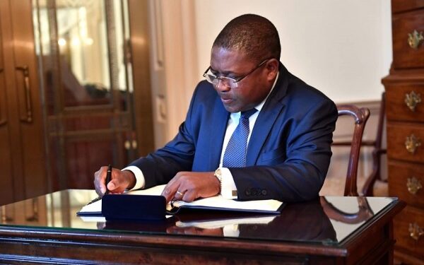 Filipe Nyusi exonera ministros e altos dirigentes no final do seu mandato