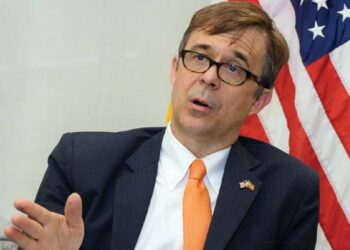 Embaixador dos EUA em Moçambique escreve para administração Trump pedindo para manter os programas que estão sendo implementados no País pela USAID