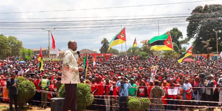 “Não se desenvolve um país com violência, porque violência gera violência”, defendeu Daniel Chapo