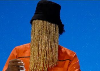 Jornalista investigativo ganês Anas Aremeyaw recebe US$ 18 milhões nos EUA após processar ex-deputado