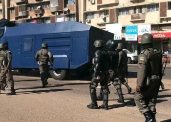 “Têm cinco minutos para saírem deste espaço”: O artigo 51 da CRM já foi banido?