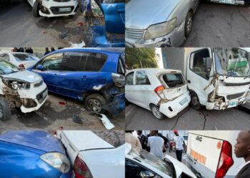 Camião apresenta falhas no sistema de travão e colide com oito carros estacionados em frente à PGR em Maputo