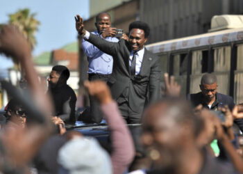 O regresso mais perigoso: Maputo aguarda Mondlane com tensão e cepticismo