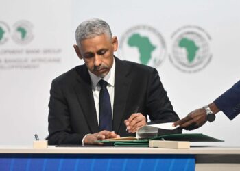 Sidi Ould Tah assume o cargo de 9.º presidente do Grupo Banco Africano de Desenvolvimento