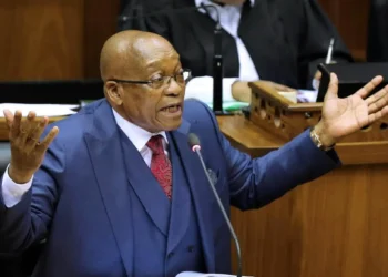 Tribunal ordena Jacob Zuma a devolver 29 milhões de rands ao Estado sul-africano