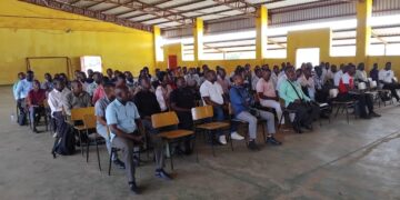 Professores do distrito de Milange anunciam greve geral por falta de pagamento de horas extras