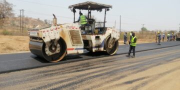 HCB investe mais de 6 mil milhões de MZN para a reabilitação e manutenção qualitativa de 117 km da EN 301