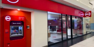 Absa Moçambique distinguido como “Melhor Banco em Experiência do Cliente” pela Euromoney