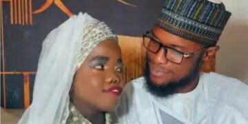 Influencers do TikTok obrigados a casarem-se após vídeo “imoral”