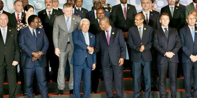 Presidente da UA pede fim da pobreza e reforço da cooperação Europa-África