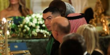 Cristiano Ronaldo em jantar na Casa Branca ao lado do príncipe herdeiro saudita