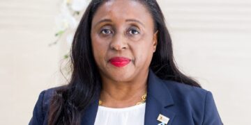 Cesaltina Lorenzoni eleita Presidente da AORTIC