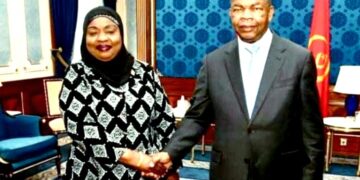 Angola irá perdoar até 50% da dívida de Moçambique