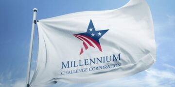 Apoio norte-americano de 500 milhões de dólares avança com ponte em Moçambique