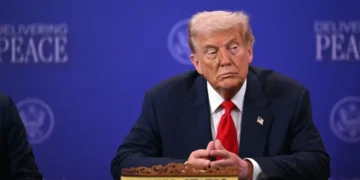 Trump anuncia intervenção militar na Venezuela. Maduro pede “prontidão”