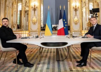 Macron defende plano de paz com Ucrânia e europeus sentados à mesa