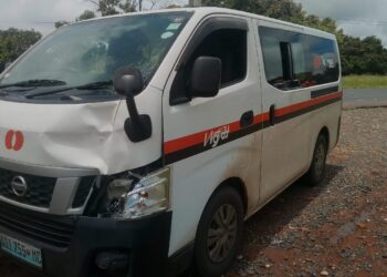 Motorista bate uma mulher idosa de 70 anos e a deixou sozinha em Manica