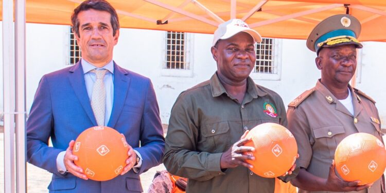 BCI lança programa nacional de oferta de bolas às penitenciárias