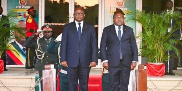 Guiné-Bissau: Declarações de Filipe Nyusi geram tensão política e críticas da ala pró-Sissoco