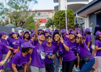 Iniciativa promovida pela EY e pelo BCI: Caminhada ‘Be Like a Woman’ com forte adesão em prol da inclusão e liderança feminina em Moçambique