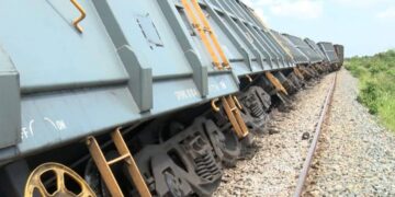 Sofala: Desconhecidos voltam a vandalizar linha férrea e provocam descarrilamento de comboios e prejuízos avaliados em dois milhões de USD