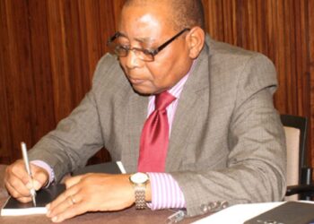 Juvenal Bucuane lança “Há sempre um rabo de fora e outras histórias” em Maputo