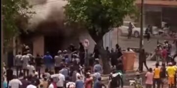 Incêndio destrói por completo uma loja na Baixa de Maputo