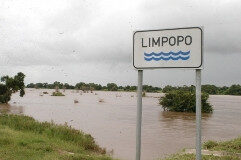 Nível da água do rio Limpopo pode subir dois metros e autoridades ordenam retirada das zonas baixas de Gaza