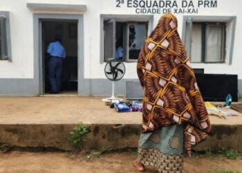 Detida agente da PRM em Xai-Xai por posse de bens roubados e ponta de marfim