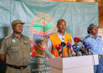 CMM proíbe venda e consumo de álcool na Praia da Costa do Sol